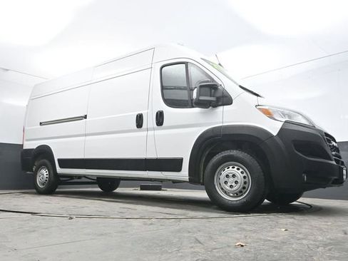 Used 2025 RAM ProMaster 2500 w/ Convenience Group FWD image 36