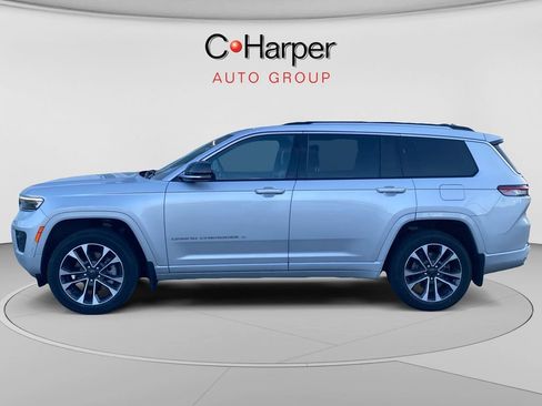Used 2023 Jeep Grand Cherokee L Overland w/ Advanced Protech Group III AWD/4WD image 5