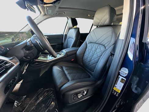 Certified 2023 BMW X7 xDrive40i image 21