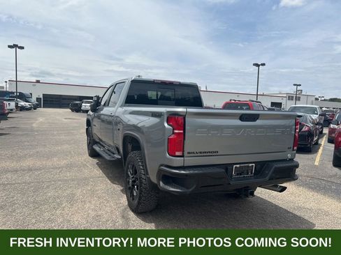 Used 2025 Chevrolet Silverado 2500 LT w/ Trail Boss Package AWD/4WD image 4
