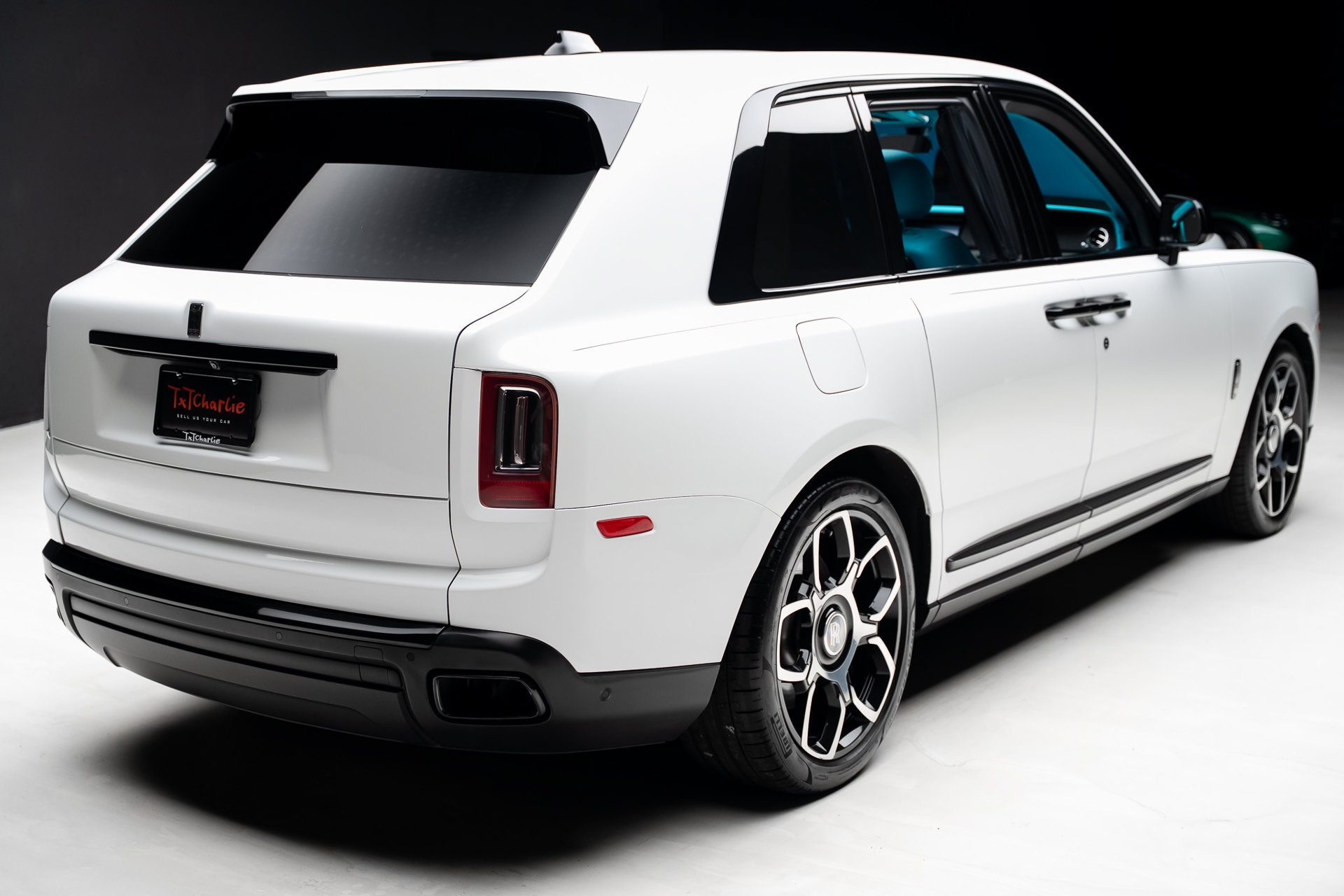 Used 2019 Rolls-Royce Cullinan AWD/4WD image 34