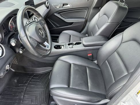 Used 2018 Mercedes-Benz GLA 250 4MATIC image 13