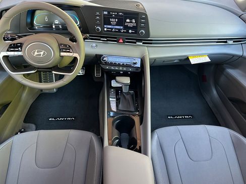 New 2026 Hyundai Elantra SEL Sport Premium FWD image 16