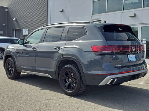 New 2026 Volkswagen Atlas Peak Edition AWD/4WD image 8