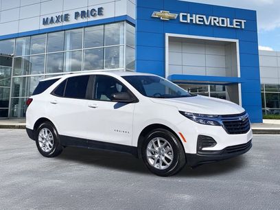Used 2022 Chevrolet Equinox LS w/ LS Convenience Package