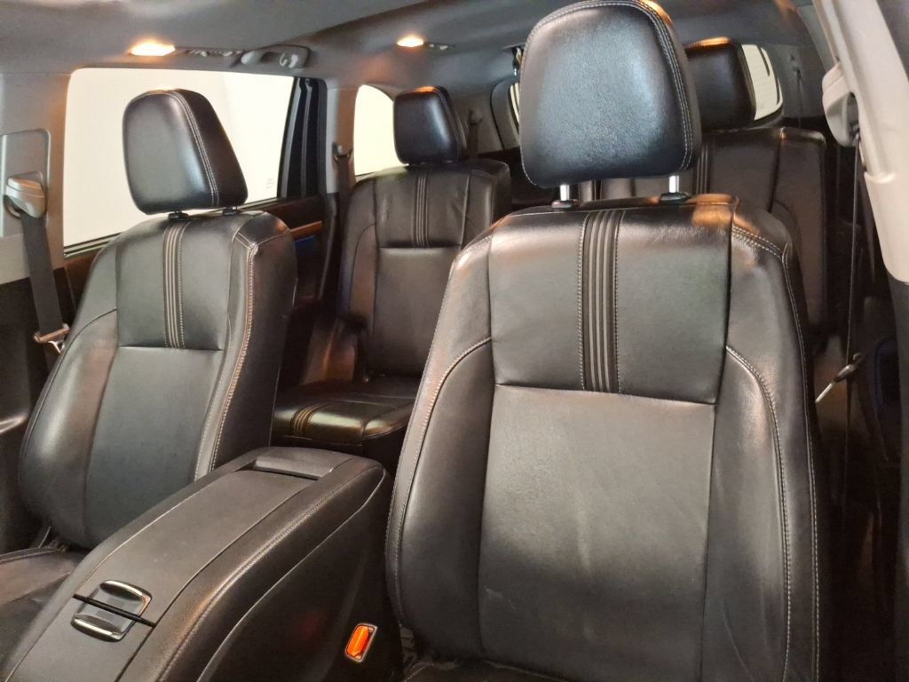 Used 2018 Toyota Highlander SE AWD/4WD image 17