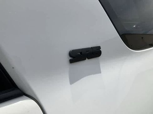 Used 2022 Toyota 4Runner SR5 AWD/4WD image 11