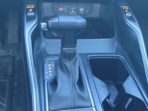 Used 2024 Kia Sorento S w/ Panoramic Sunroof Package image 19