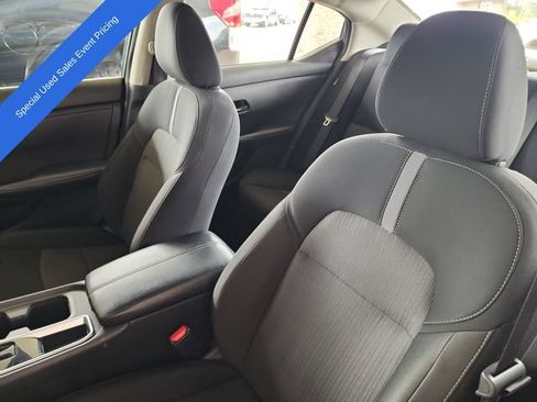 Used 2025 Nissan Sentra SV FWD image 11