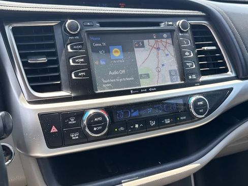 Used 2016 Toyota Highlander XLE FWD image 20