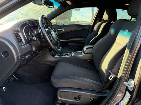 Used 2018 Dodge Charger R/T Scat Pack image 21