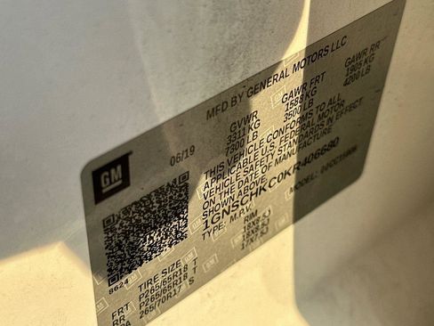 Used 2019 Chevrolet Suburban LT image 30