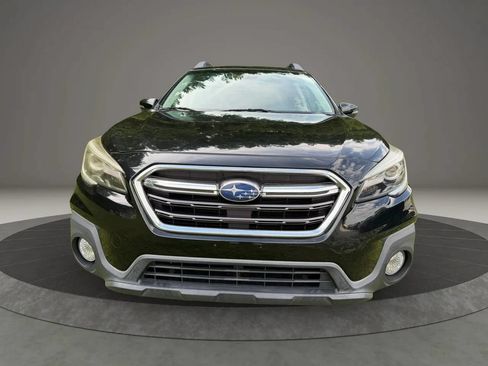 Used 2018 Subaru Outback 3.6R Limited AWD/4WD image 8