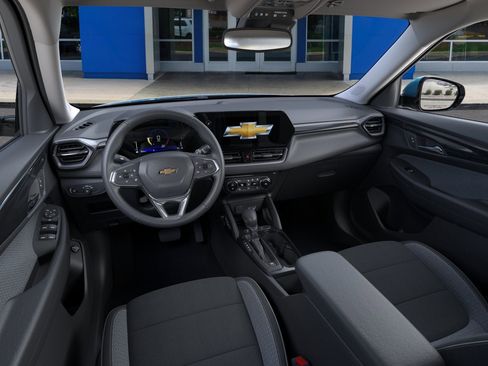 New 2026 Chevrolet TrailBlazer LT FWD image 39
