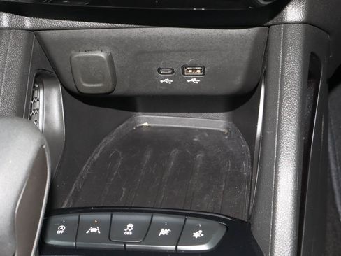 Used 2025 Chevrolet TrailBlazer LT FWD image 21
