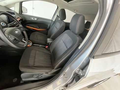Used 2021 Ford EcoSport SE w/ SE Appearance Package image 11