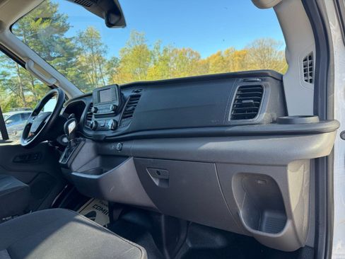 Used 2022 Ford Transit 250 Medium Roof RWD image 19
