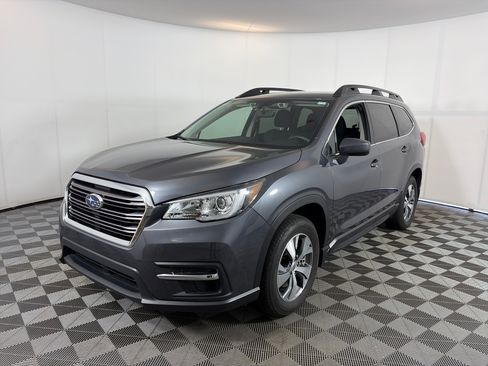 Used 2019 Subaru Ascent Premium w/ Popular Package #4 AWD/4WD image 2