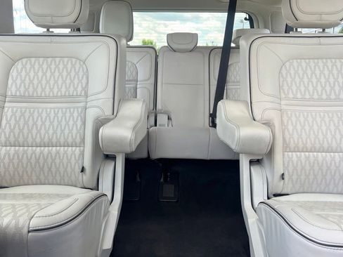 Used 2023 Lincoln Navigator L Black Label AWD/4WD image 36