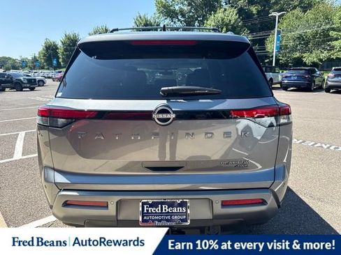 New 2026 Nissan Pathfinder Platinum w/ Cargo Package AWD/4WD image 10
