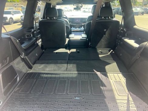 Used 2023 Jeep Grand Wagoneer Series II AWD/4WD image 29