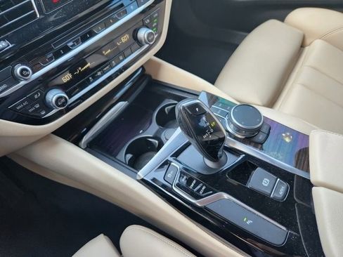 Used 2018 BMW 530i image 18