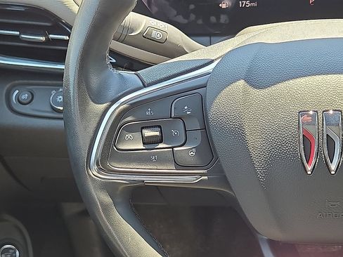 Used 2024 Buick Envista Avenir FWD image 20