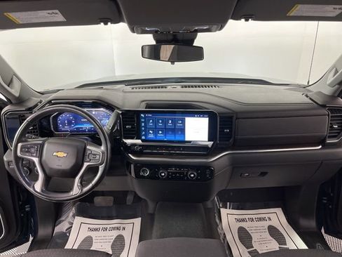 Used 2022 Chevrolet Silverado 1500 LT AWD/4WD image 35