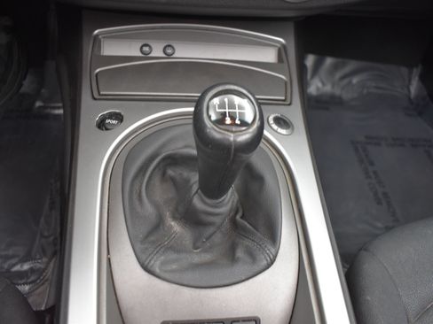 Used 2004 BMW Z4 2.5i RWD image 27