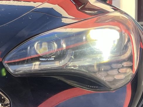 Used 2020 Kia Stinger GT2 image 12