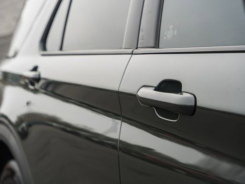 Used 2024 Ford Explorer XLT w/ Equipment Group 202A image 17