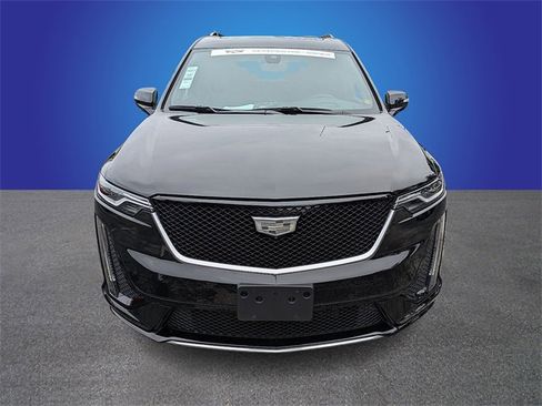 Certified 2024 Cadillac XT6 Sport w/ Technology Package image 8