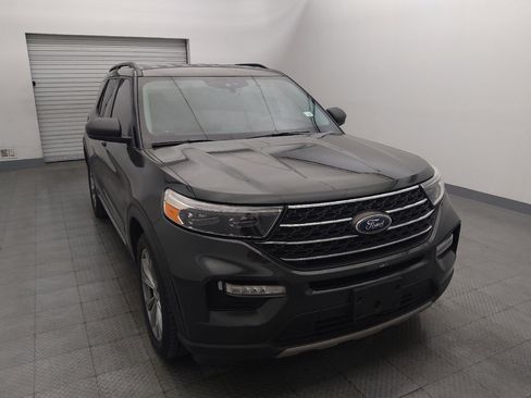 Used 2022 Ford Explorer XLT w/ Equipment Group 202A RWD image 13