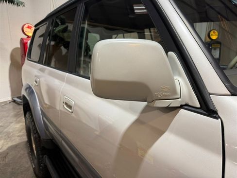 Used 1997 Toyota Land Cruiser image 30