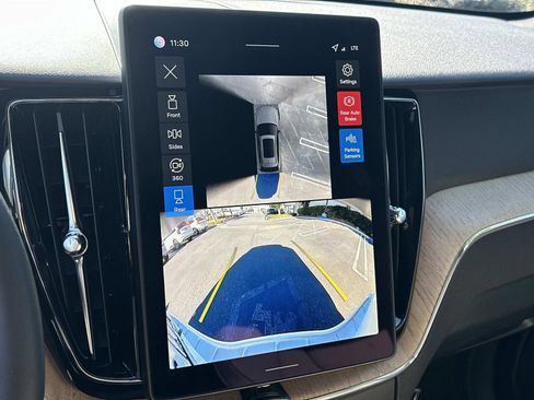 Certified 2026 Volvo XC60 B5 Plus w/ Protection Package Premier image 14