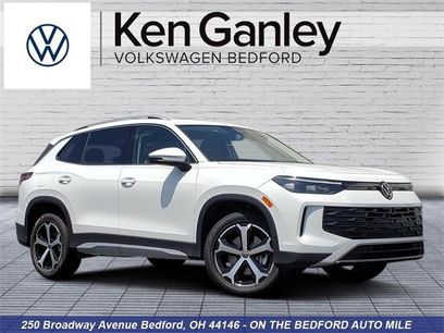 New 2025 Volkswagen Tiguan SE