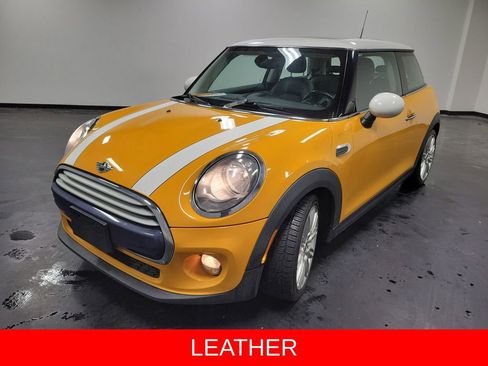 Used 2015 MINI Cooper 2-Door Hardtop image 5