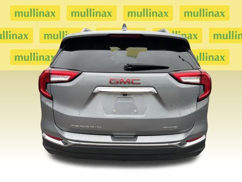 Certified 2024 GMC Terrain SLT image 46