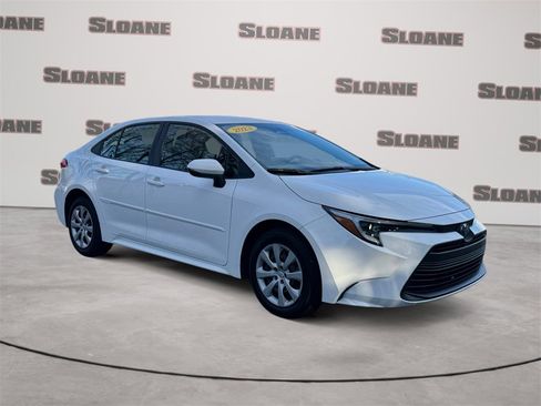 Used 2023 Toyota Corolla LE image 7
