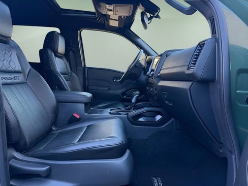 Used 2022 Nissan Frontier PRO-4X w/ Pro-4X Premium Package image 14