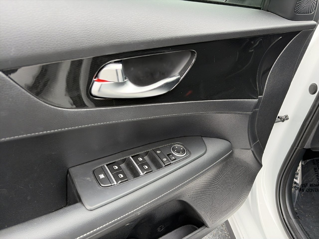 Used 2024 Kia Forte GT-Line FWD image 18