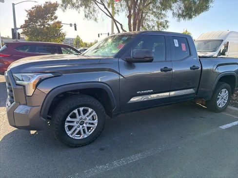 Used 2022 Toyota Tundra SR5 AWD/4WD image 12