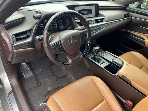 Used 2019 Lexus ES 350 w/ Premium Package FWD image 12