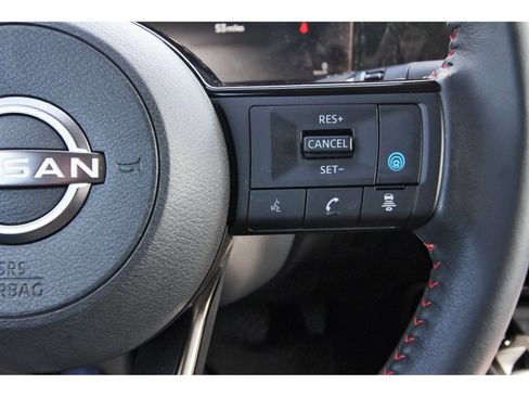 Certified 2025 Nissan Kicks SR FWD image 19