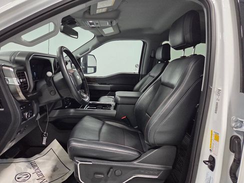 Used 2024 Ford F250 Lariat w/ FX4 Off-Road Package AWD/4WD image 15