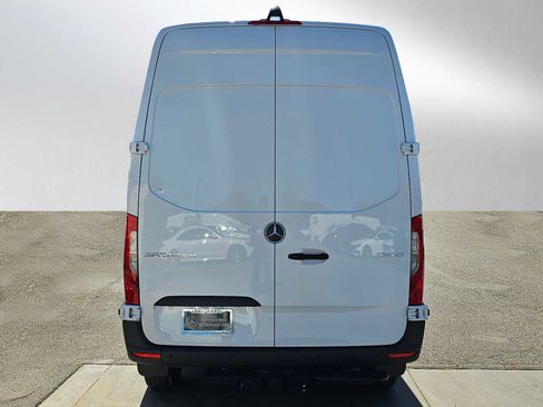 New 2026 Mercedes-Benz Sprinter 2500 image 4