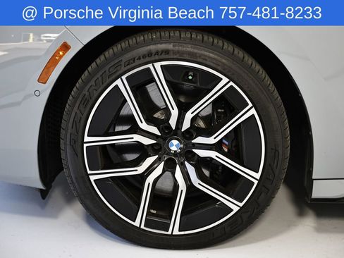 Used 2023 BMW 740i w/ Parking Assistance Package RWD image 12