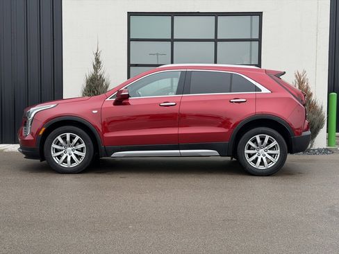 Used 2022 Cadillac XT4 Premium Luxury w/ Safety Alert Package image 2