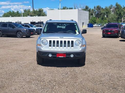 Used 2011 Jeep Patriot Sport w/ Tire & Wheel Group AWD/4WD image 9