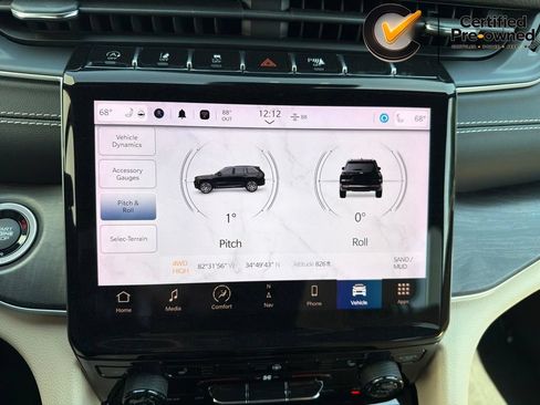 Certified 2023 Jeep Grand Cherokee Limited w/ Black Appearance Package AWD/4WD image 83